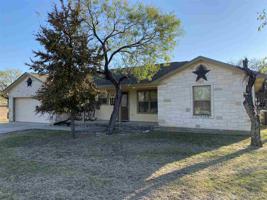 418 E Bluebriar Drive