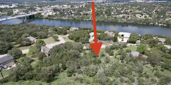 204 Los Escondidos Rd
