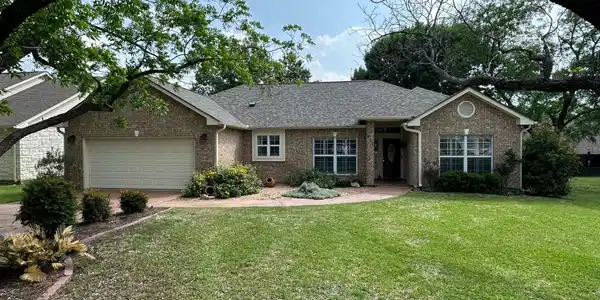 411 Stewart