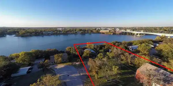 302 Old River