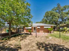 438 South Drive