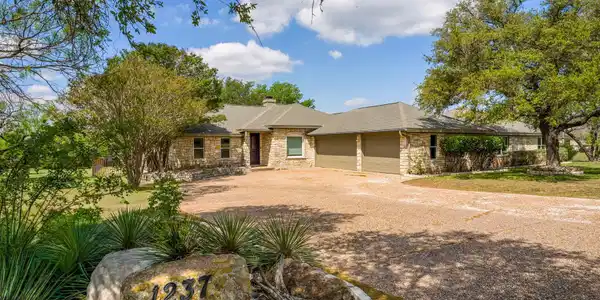 1237 Ridge Harbor Dr