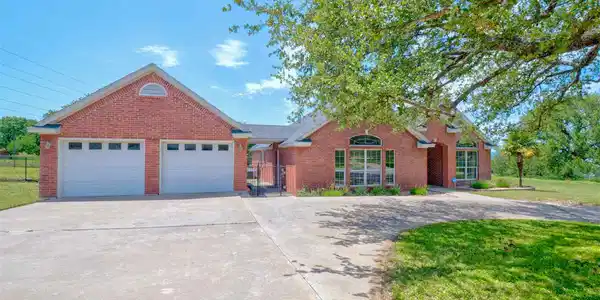 410 Gateway Parkway