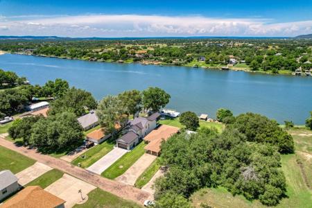 102 Mesquite Drive