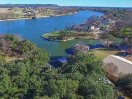 207 ELM LODGE