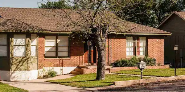 511 Crestview Dr