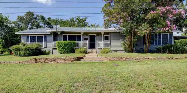 407 Fourth Street