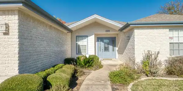 209 Villa Vista Way