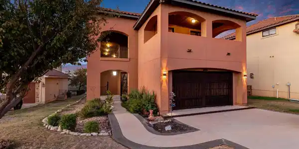 410 Cielo Cir Circle