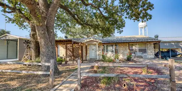 403 South Drive
