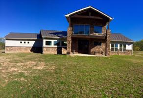 213 Sleepy Oaks Drive