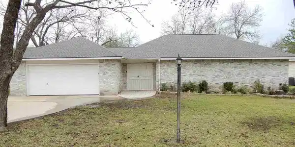 333 Colonial