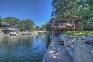 1122 Hill Circle East