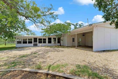 222 Bluebonnet Drive