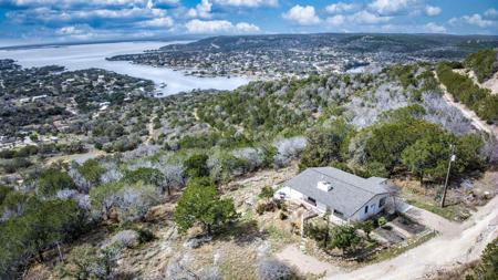 215 coyote Lane