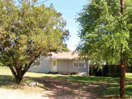 152 W Hickory
