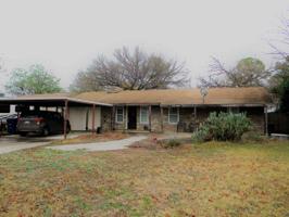 406 N River Oaks