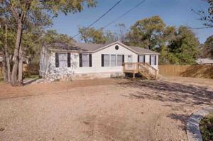 401 E Castlewood Drive