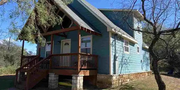 4126 Lakeview