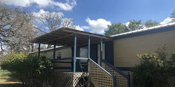 128 Geola Street