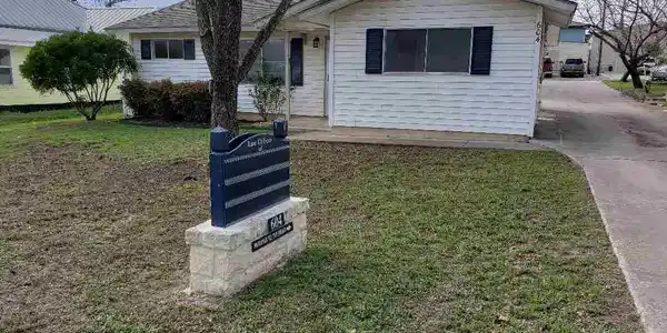 604 Ave G