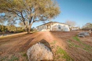 162 W Castlelake Drive