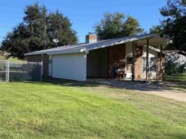 1811 Bluebonnet Lane