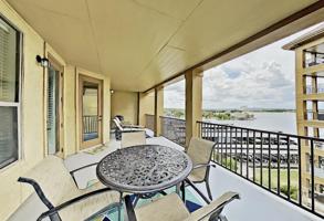 101 W Bank Unit 42