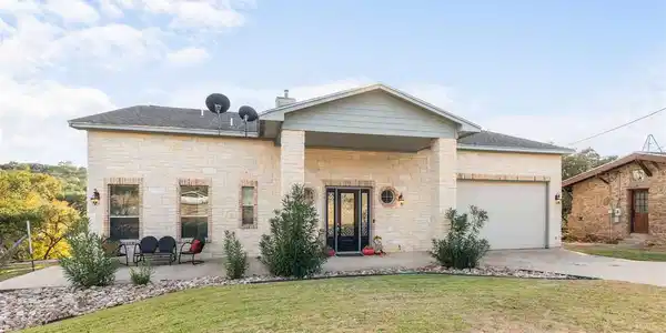210 Baker Ln Lane