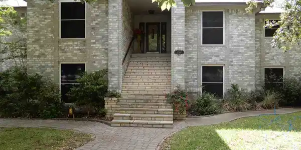 1301 Lakeshore Drive