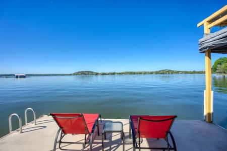 340 E Lakeshore Drive