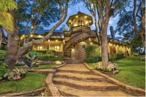 2707 Sunny Point Drive