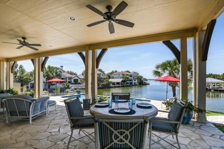 84 Applehead Island Dr.