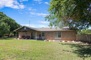219 E Mountain View
