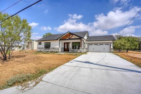 413 E Granitecastle Drive