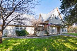 4205 River Oaks Dr