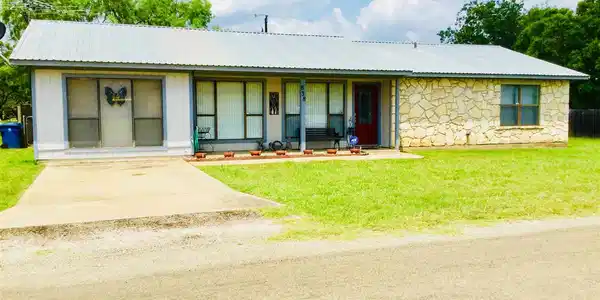 838 Pine Lane