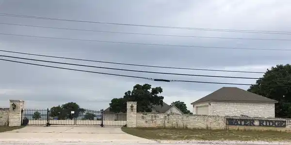 000 Water Oak Circle