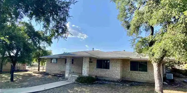 2505 Circle Dr.