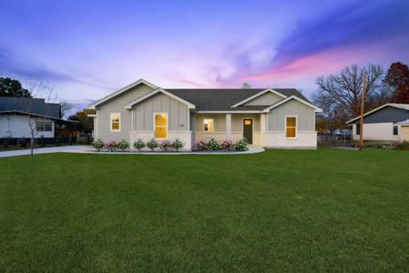 401 Circle Drive