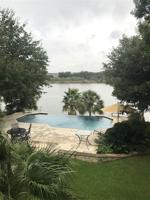 425 Meadowlakes
