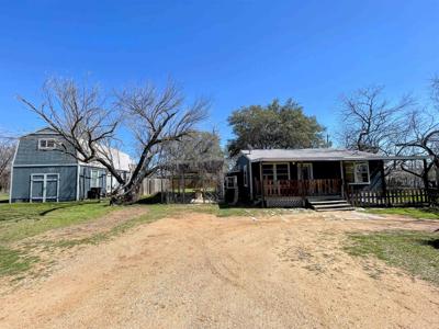 833 Driftwood Lane