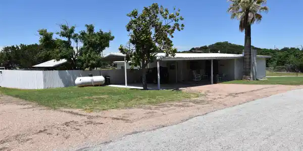 847 Ridgeway
