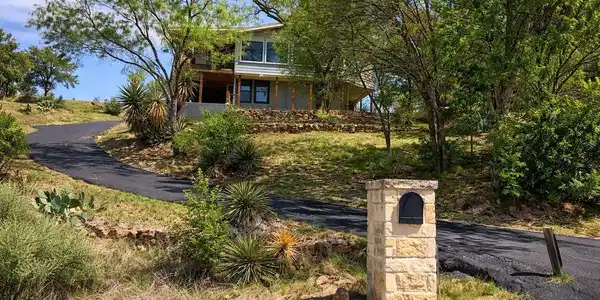 876 Sandy Mountain Drive