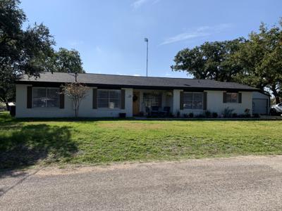 211 W Greencastle