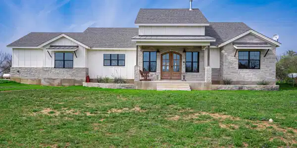 110 Granite Oaks Drive