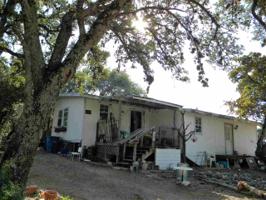 137 W Castlelake Dr