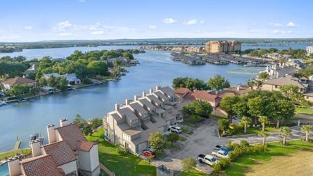 604 Port #3 Bayside