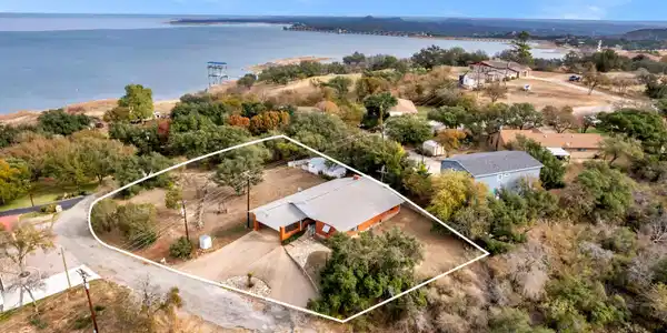 335 Lake Drive