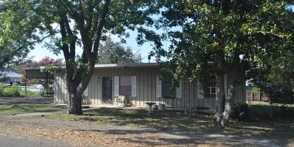233 Post Oak